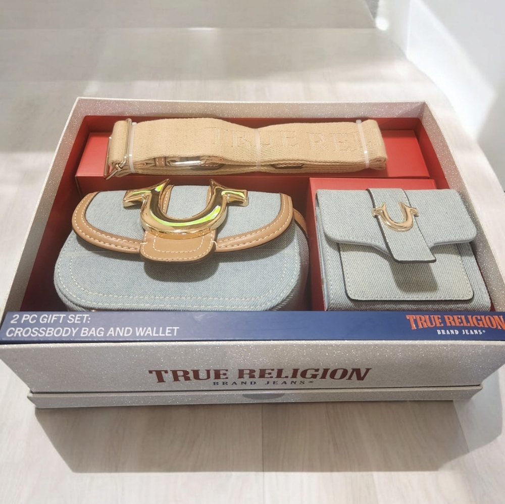 Gorgeous TRUE RELIGION 2 PC SET. Crossbody bag and wallet. OFFERS ACCEPTED